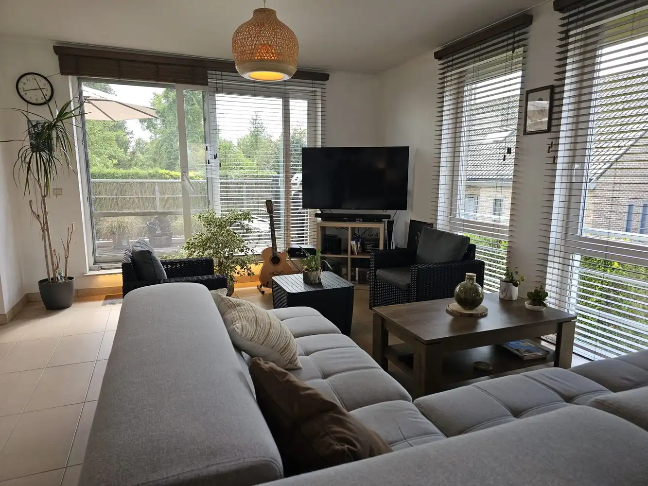 Duplex appartement met ruim terras en carport/berging foto 6