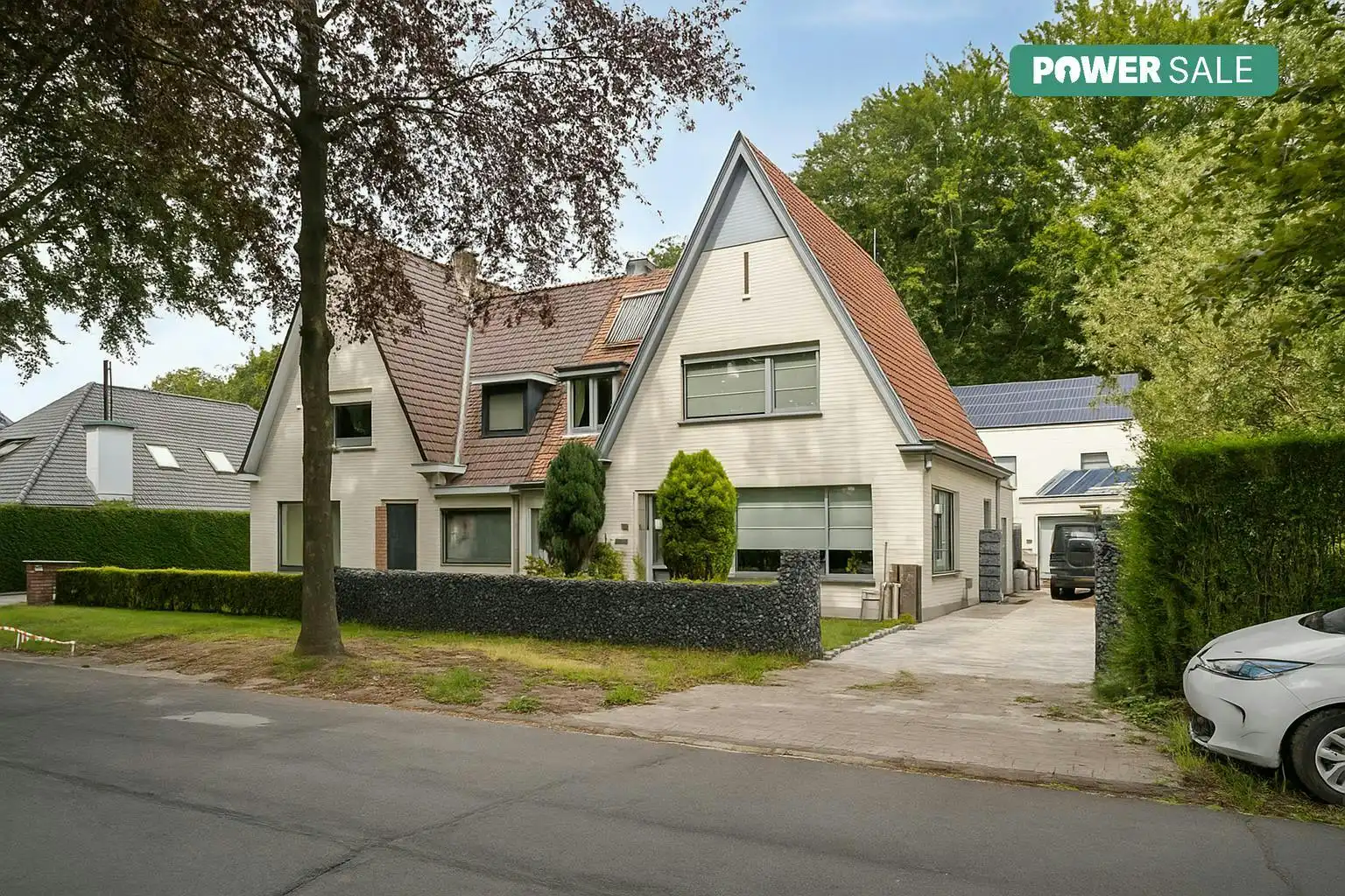 Huis met magazijn/kantoorruimte te koop in Assebroek  foto 2