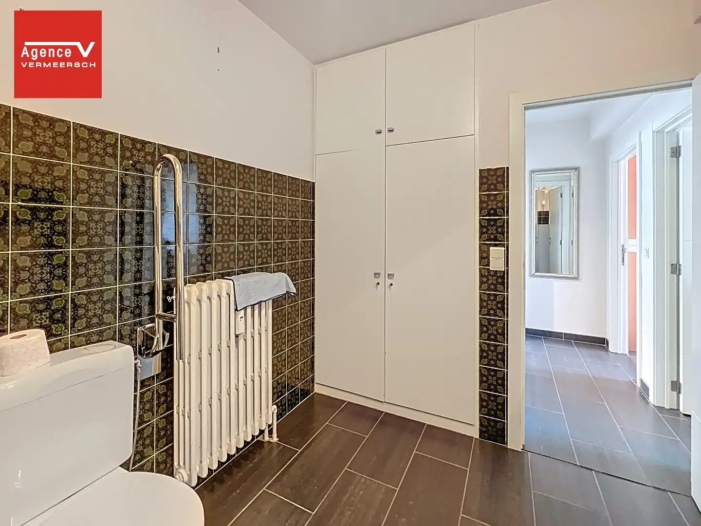 Lichtrijk en centraal gelegen 2-slkr appartement met lateraal parkzicht!  foto 15