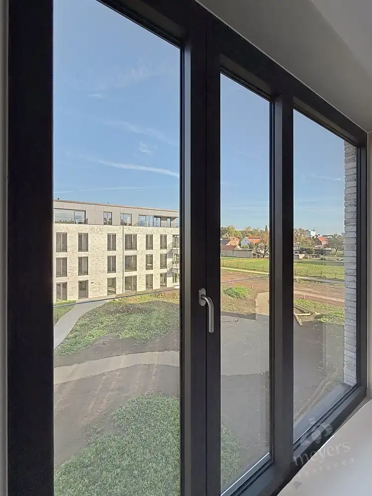 Lichtrijk nieuwbouwappartement met twee slaapkamers en terras in Zonhoven foto 8