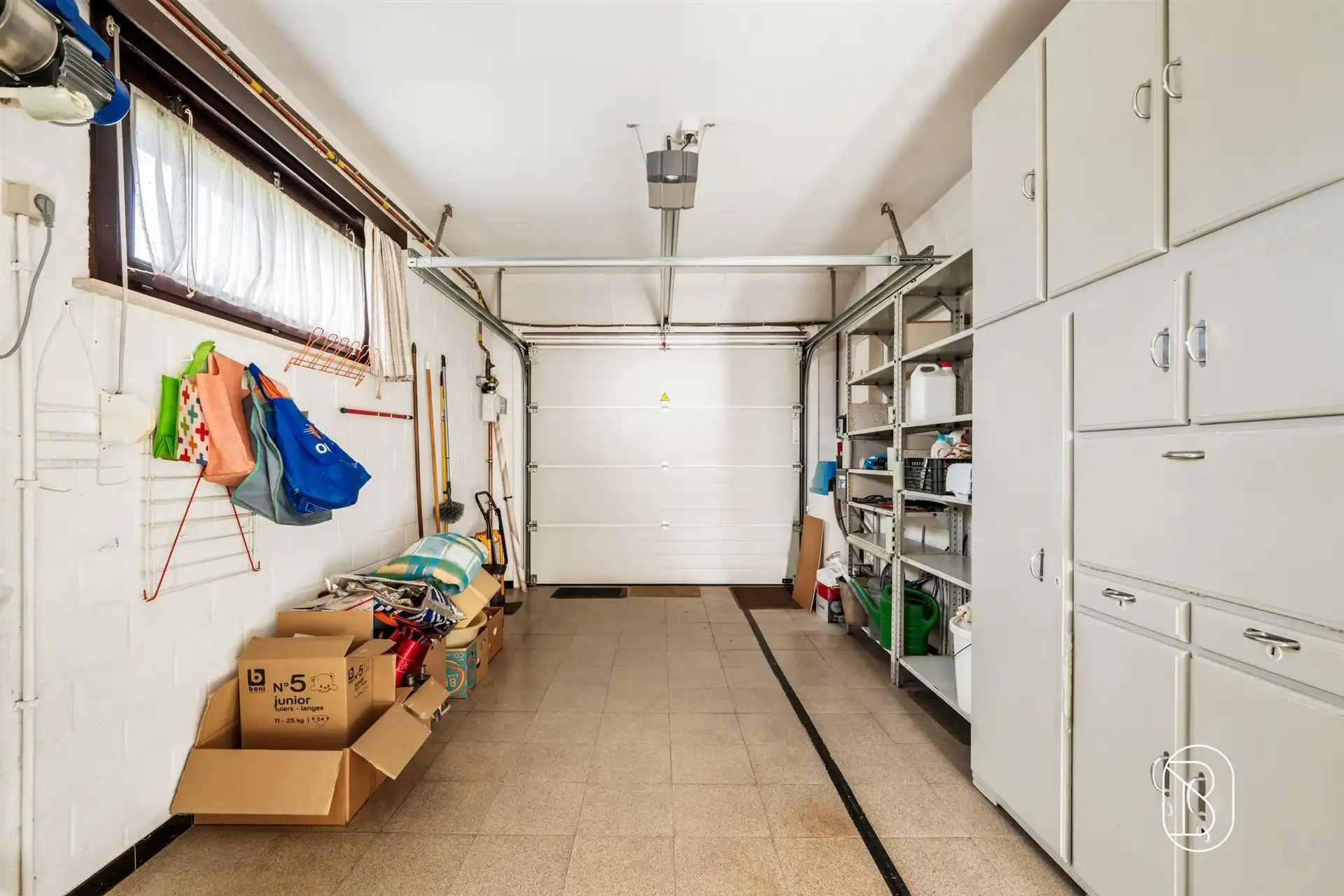 Rustig gelegen bungalow met ruime tuin foto 10