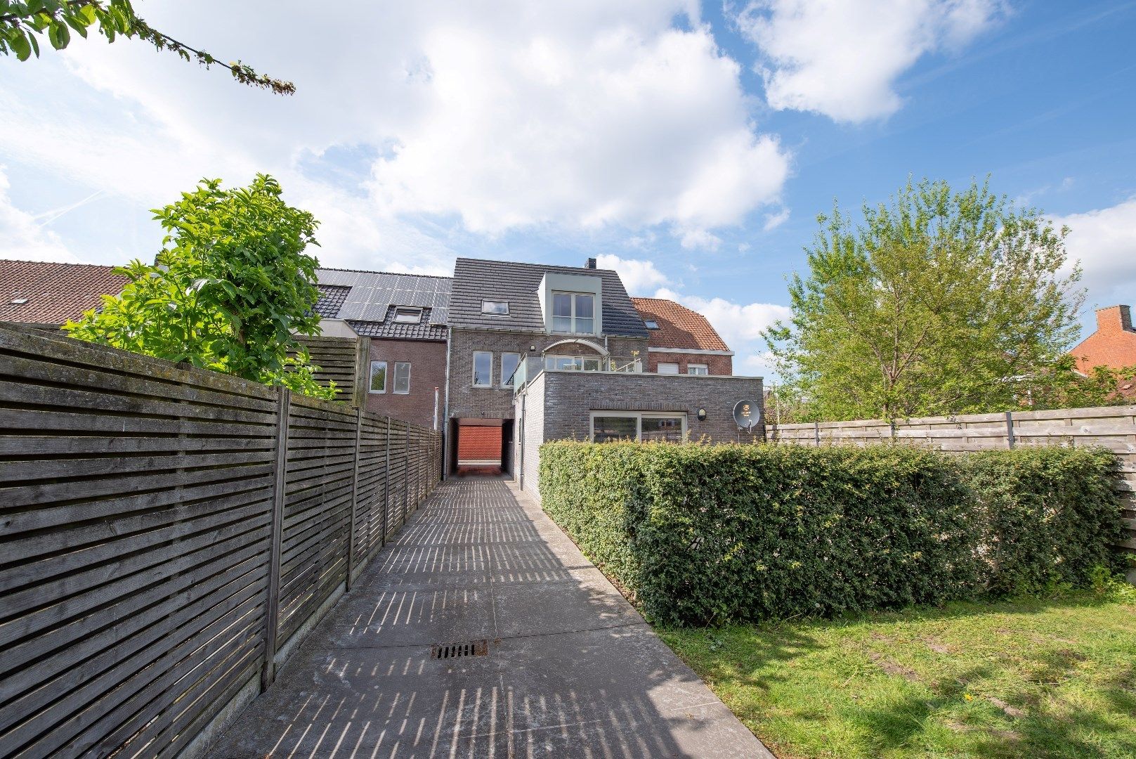 Instapklaar en lichtrijk appartement te huur in Waregem  foto 15