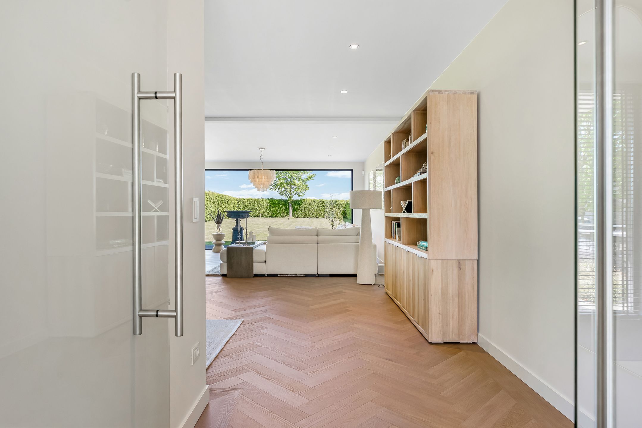 Moderne villa op royaal perceel van 11a19ca foto 3