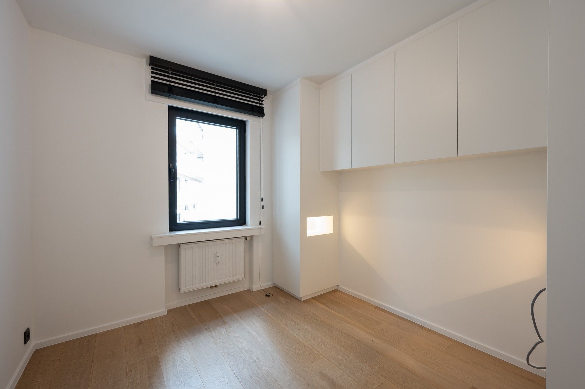 Ongemeubeld: Ruim en gerenoveerd appartement met zonneterras en zijdelings zeezicht! foto 14