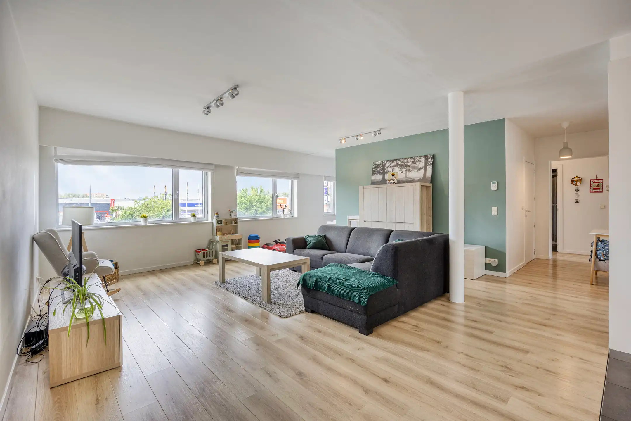 Ruim appartement met groot zonneterras foto 3