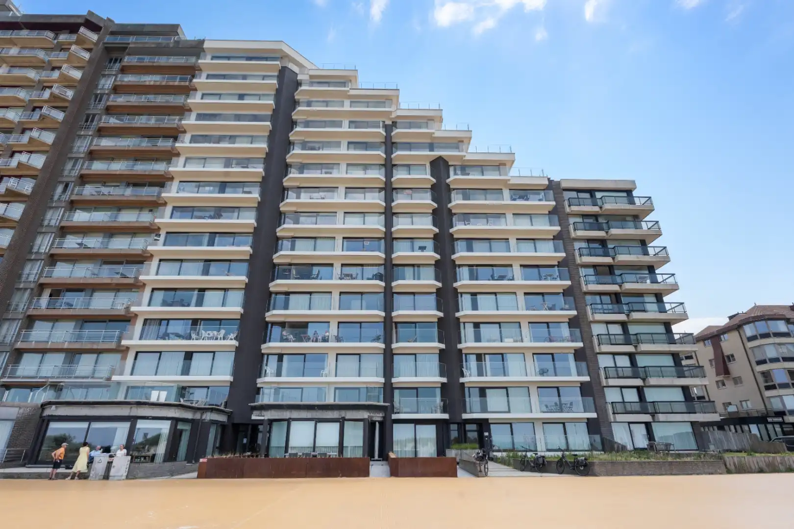 Luxueus gerenoveerd appartement met frontaal zeezicht te Nieuwpoort foto 16
