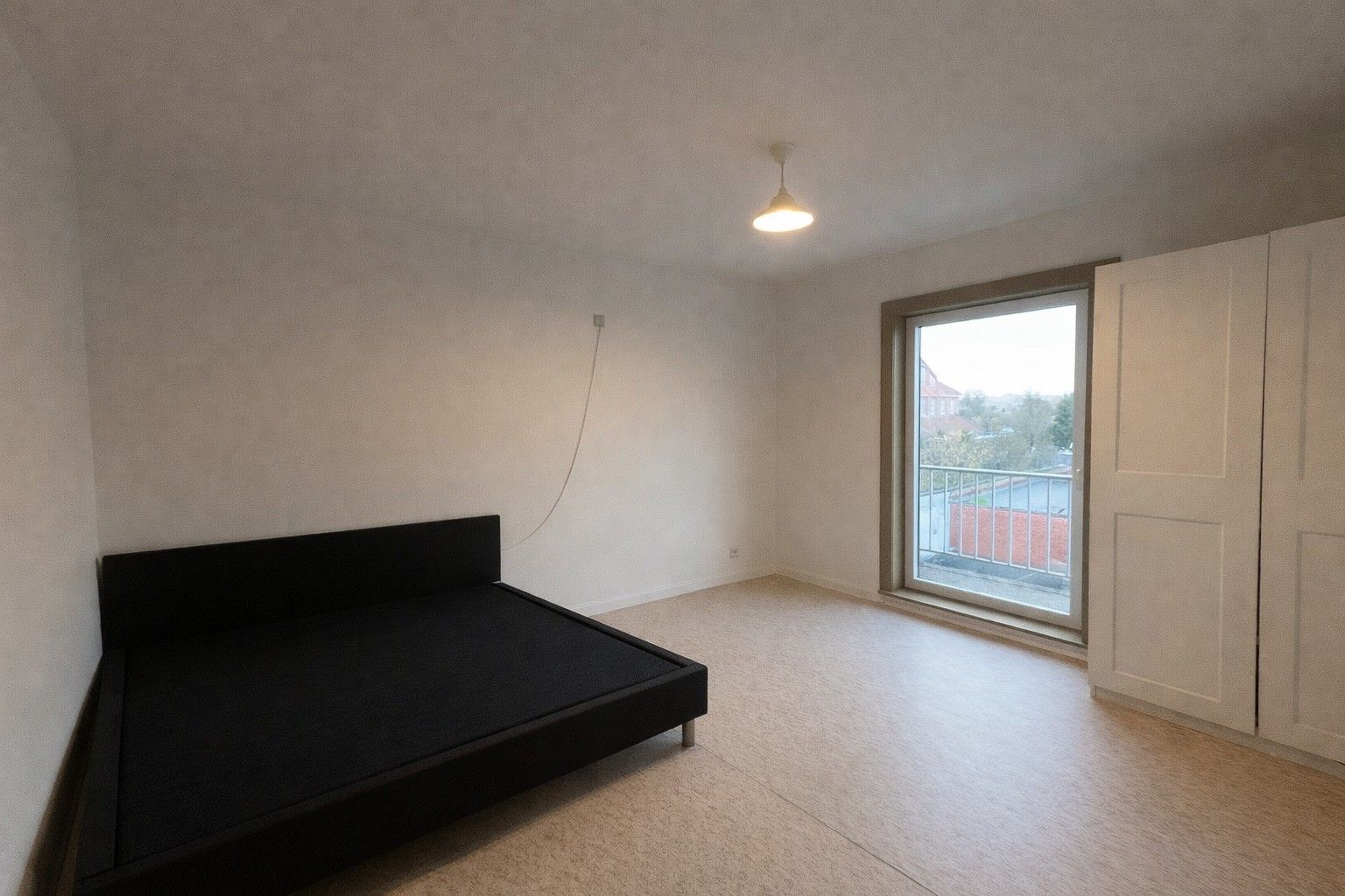 Te huur: Ruim en lichtrijk appartement foto 7