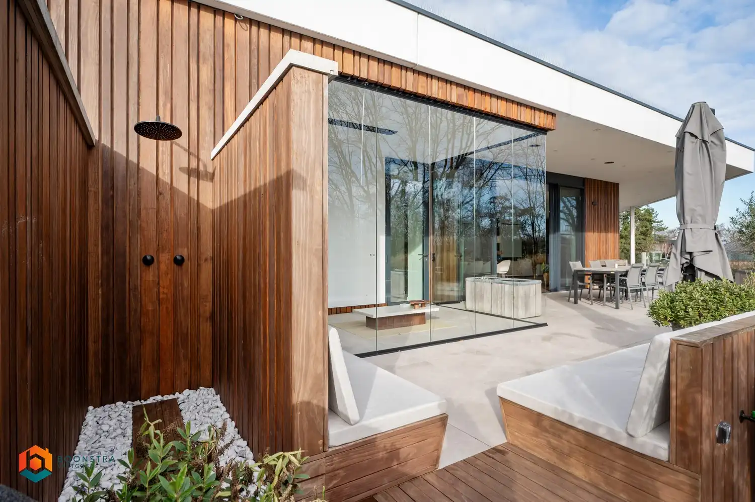 Exclusieve penthouse met 5 slpkrs, riant terras en ruime garage foto 12