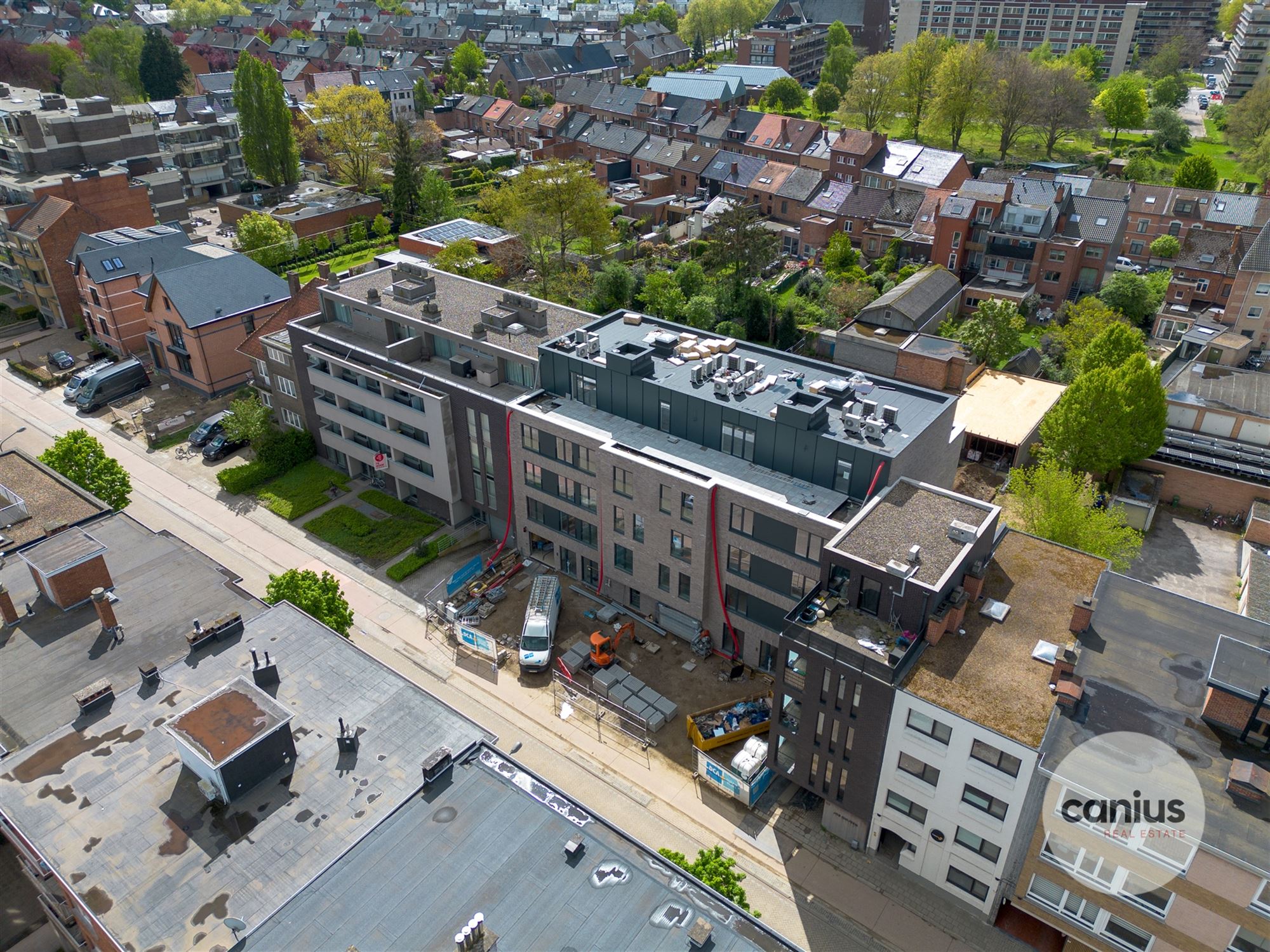 GESCHILDERD NIEUWBOUWAPP. IN HARTJE HASSELT + TERRAS & PARKING foto 9