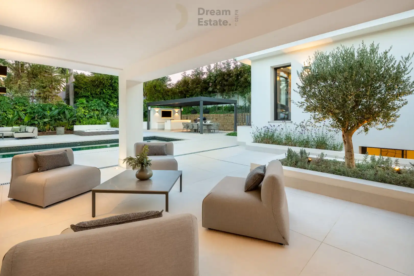 Villa Los Limoneros - modern villa in Nueva Andalucia, Marbella. foto 37