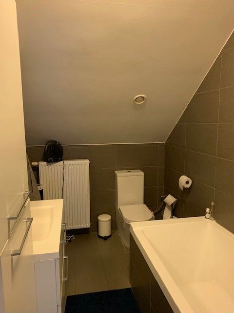Instapklaar duplexappartement te Aalst foto 13