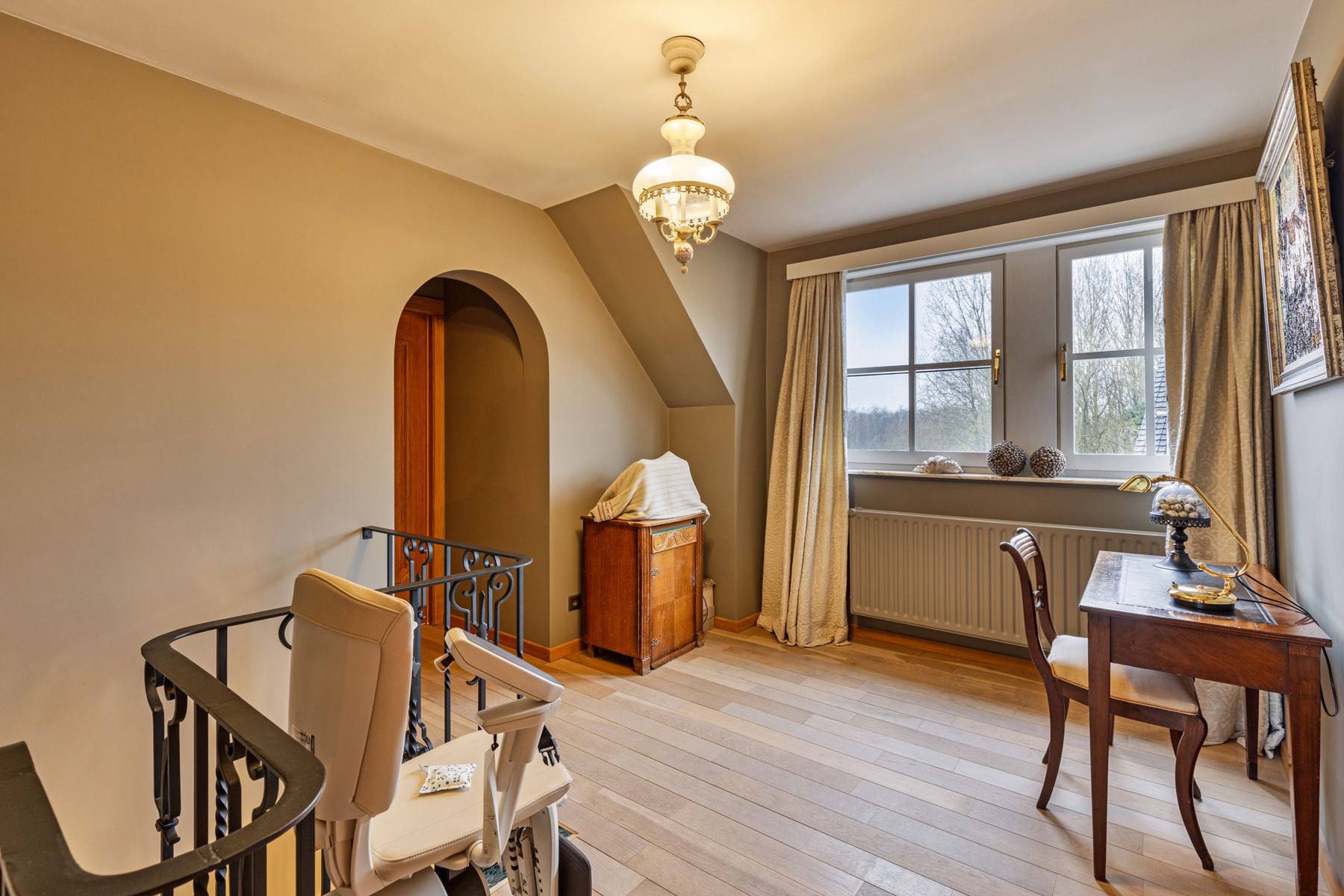 Statige villa gelegen in doodlopende straat foto 15