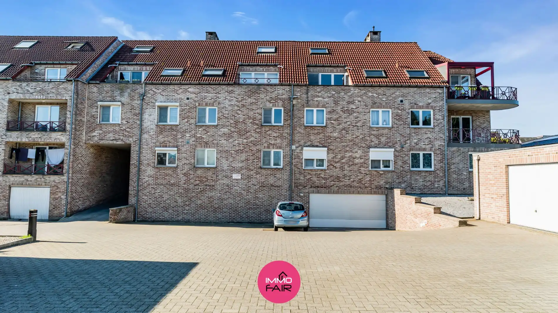 Ruim duplex appartement in kleinschalige residentie op toplocatie in Maasmechelen foto 13
