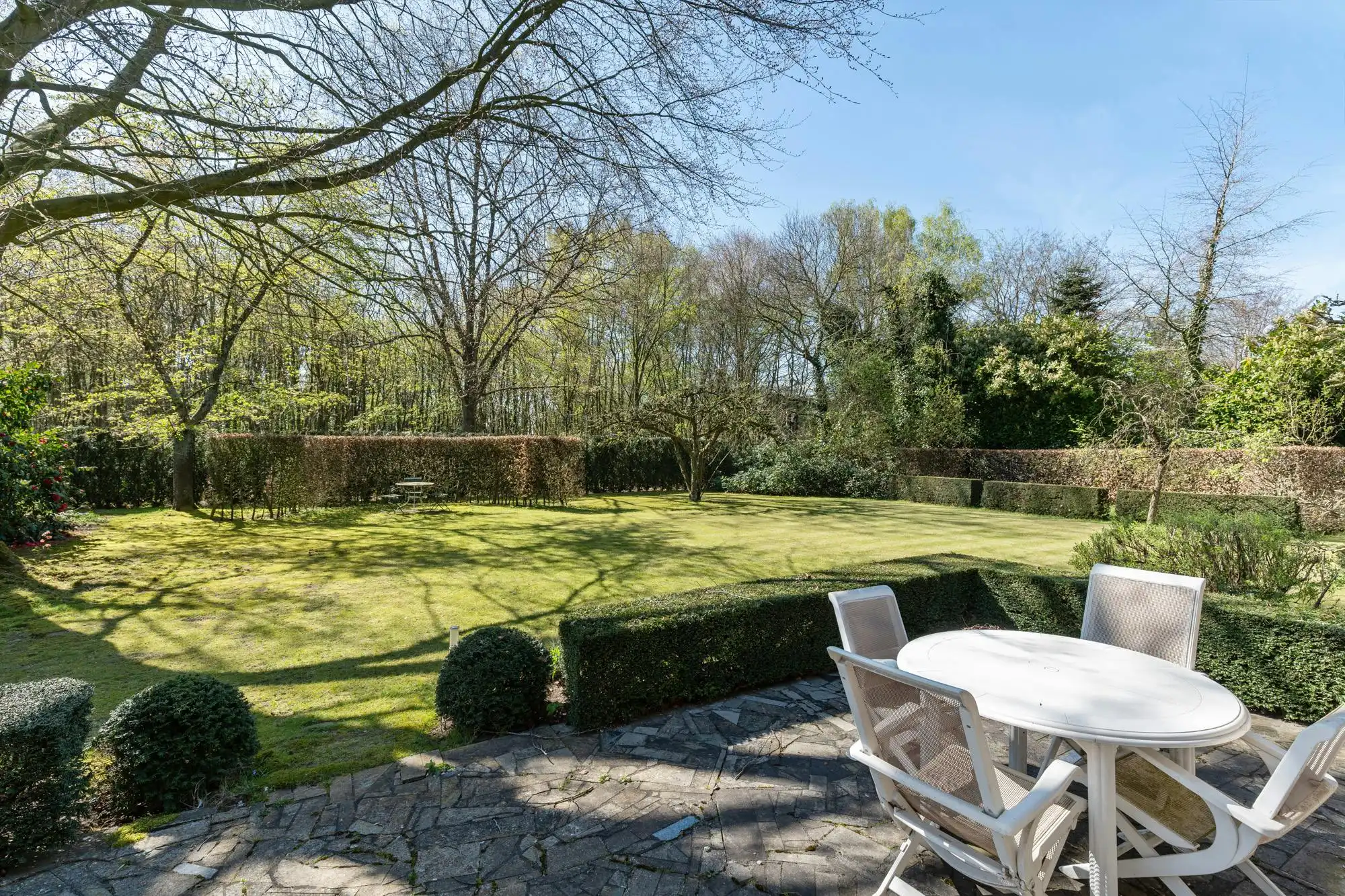 Ruime karaktervolle villa in het Lindenpark te Deurle foto 2