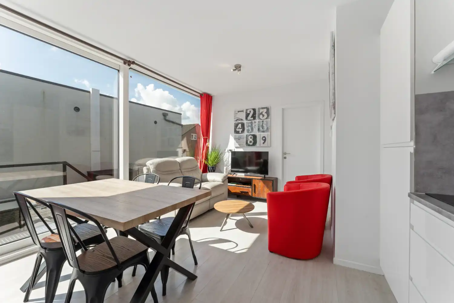 Vakantiewoning op boogscheut van het strand van Bredene foto 2