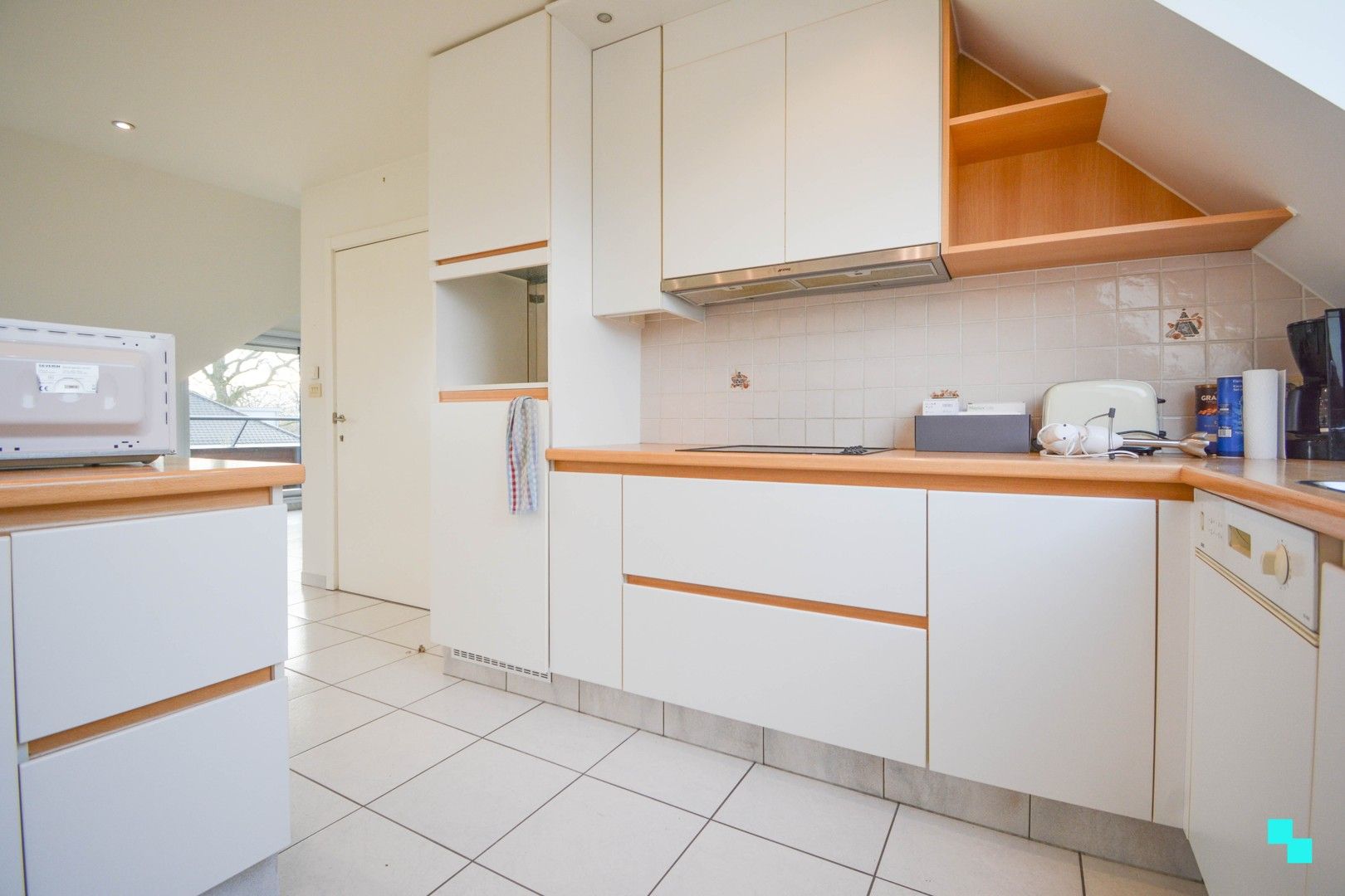 1-slaapkamer appartement met garagebox in dorpskern Gits foto 8