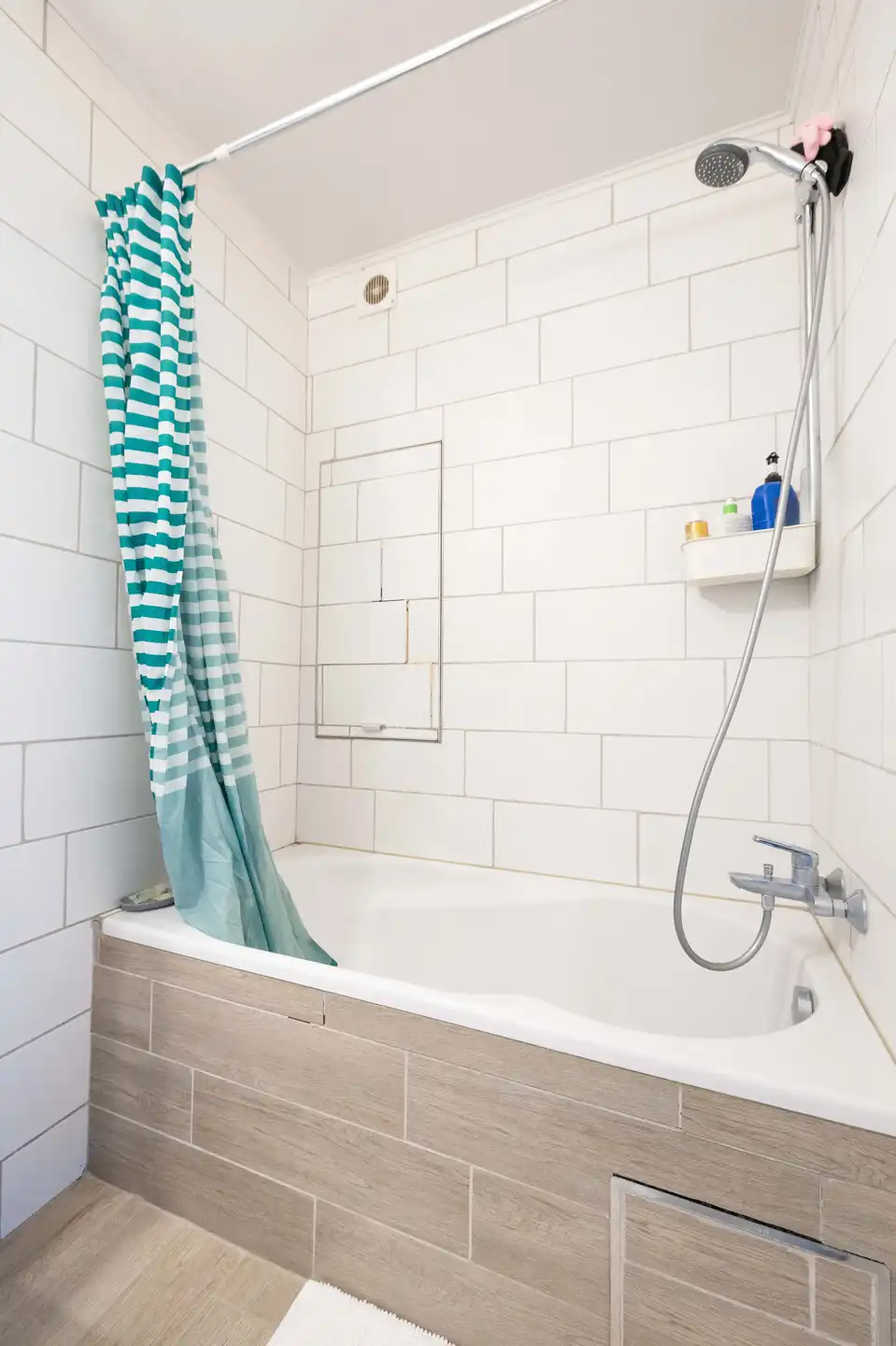 1-slaapkamer in goede staat vlak bij het centrum foto 10