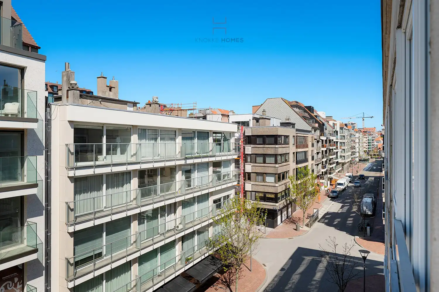 Luxueus gerenoveerd appartement met 3 slaapkamers op toplocatie aan de Kustlaan foto 15