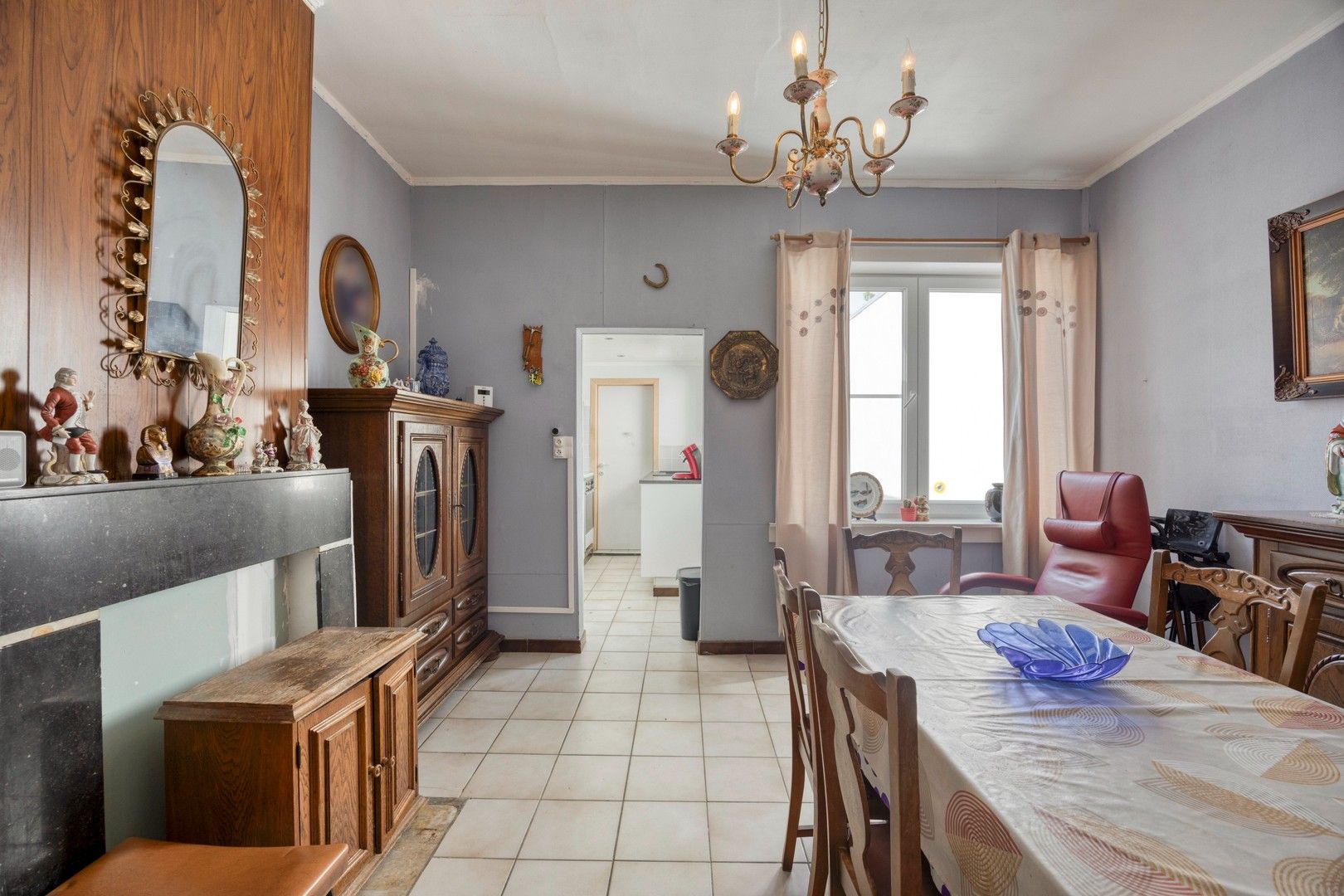Op te knappen woning met oprit en tuin nabij de Gentbrugse Meersen foto 6