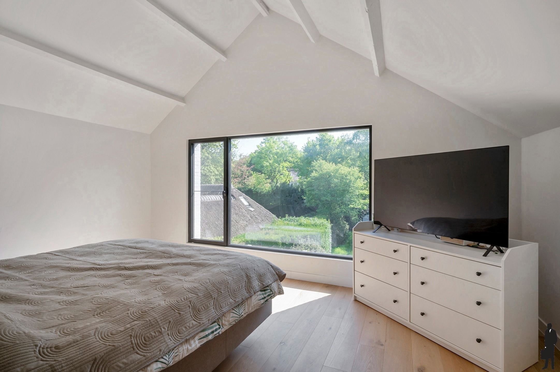 Instapklare architectenwoning, op toplocatie in Brasschaat! foto 11