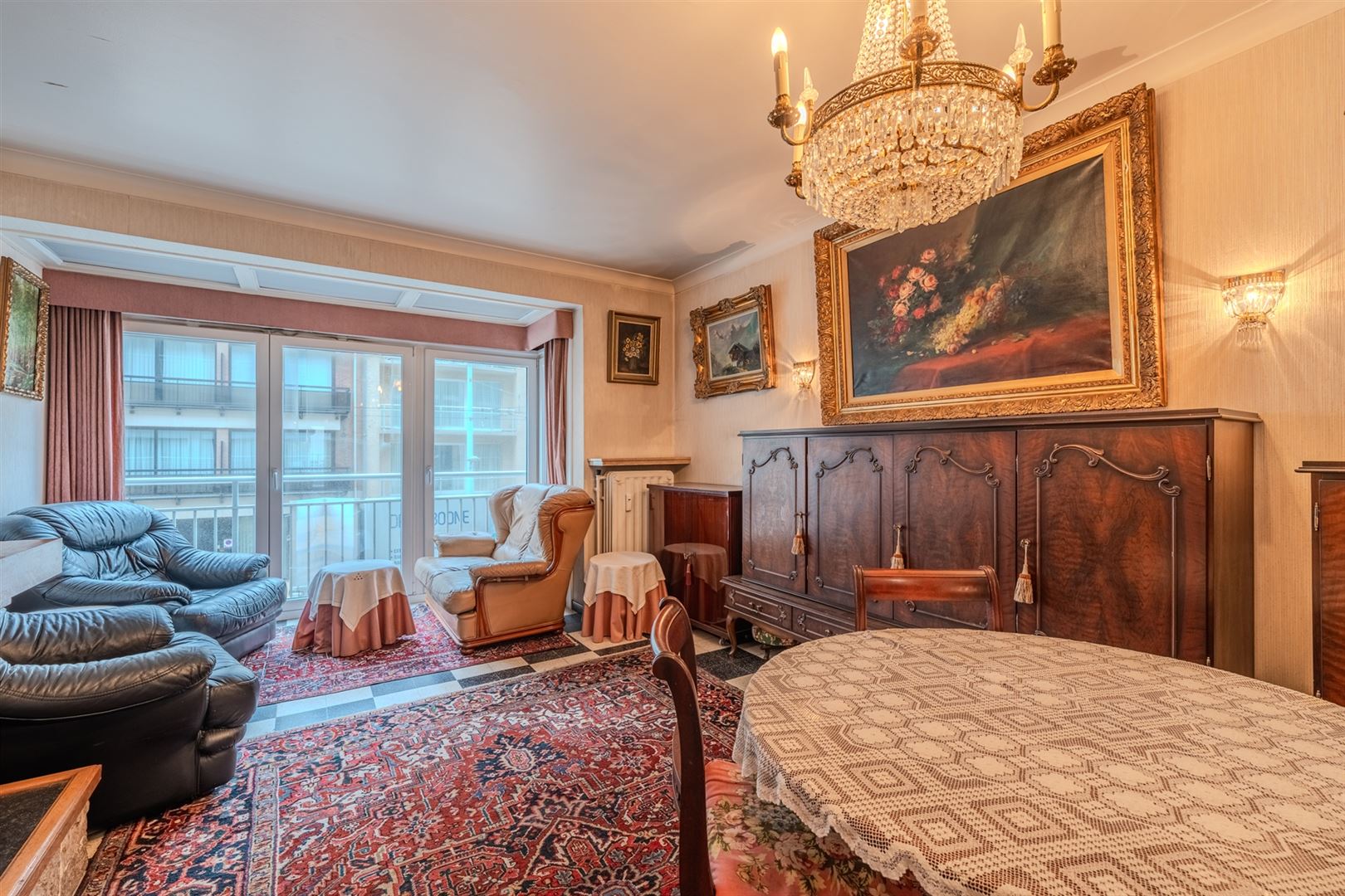 appartement met ruim terras foto {{pictureIndex}}