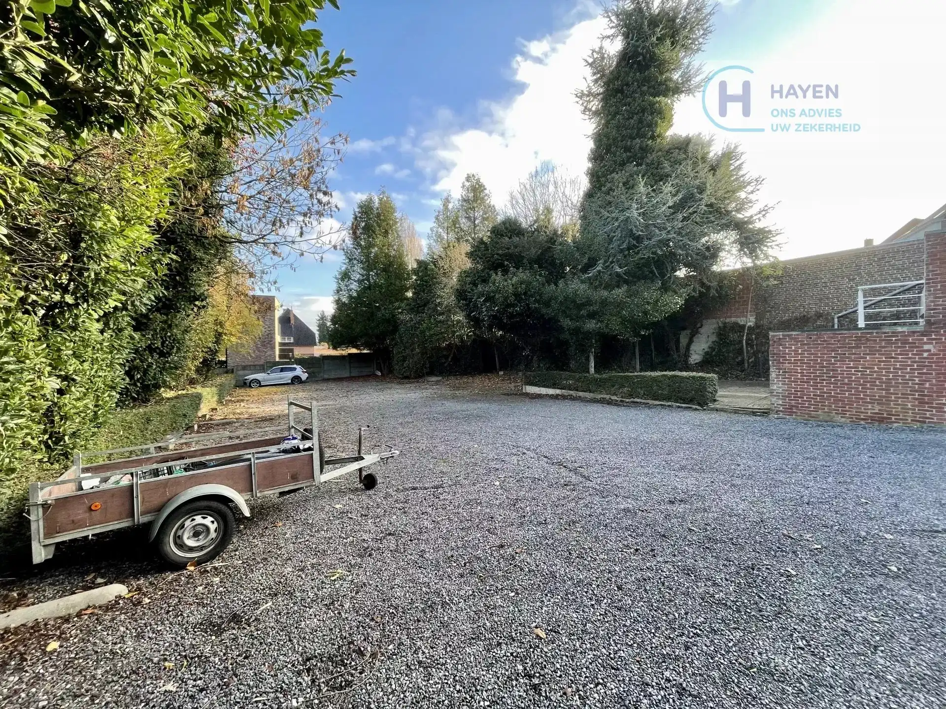 Afgesloten parkeerplaatsen te huur – Tongersesteenweg 7, Tongeren-Borgloon foto 3