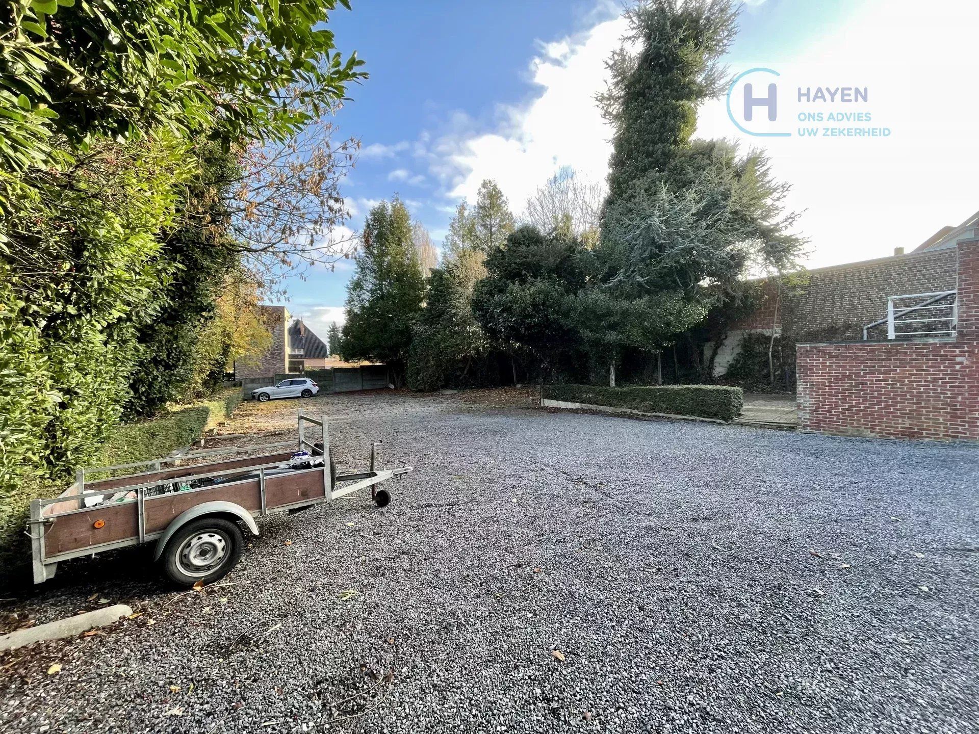 Afgesloten parkeerplaatsen te huur – Tongersesteenweg 7, Tongeren-Borgloon foto 3