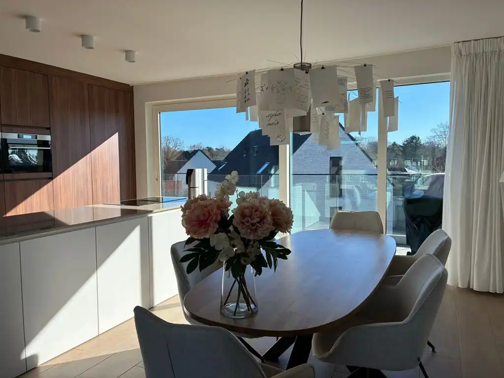 Nieuwbouw dakappartement met zicht op de vaart  foto 11