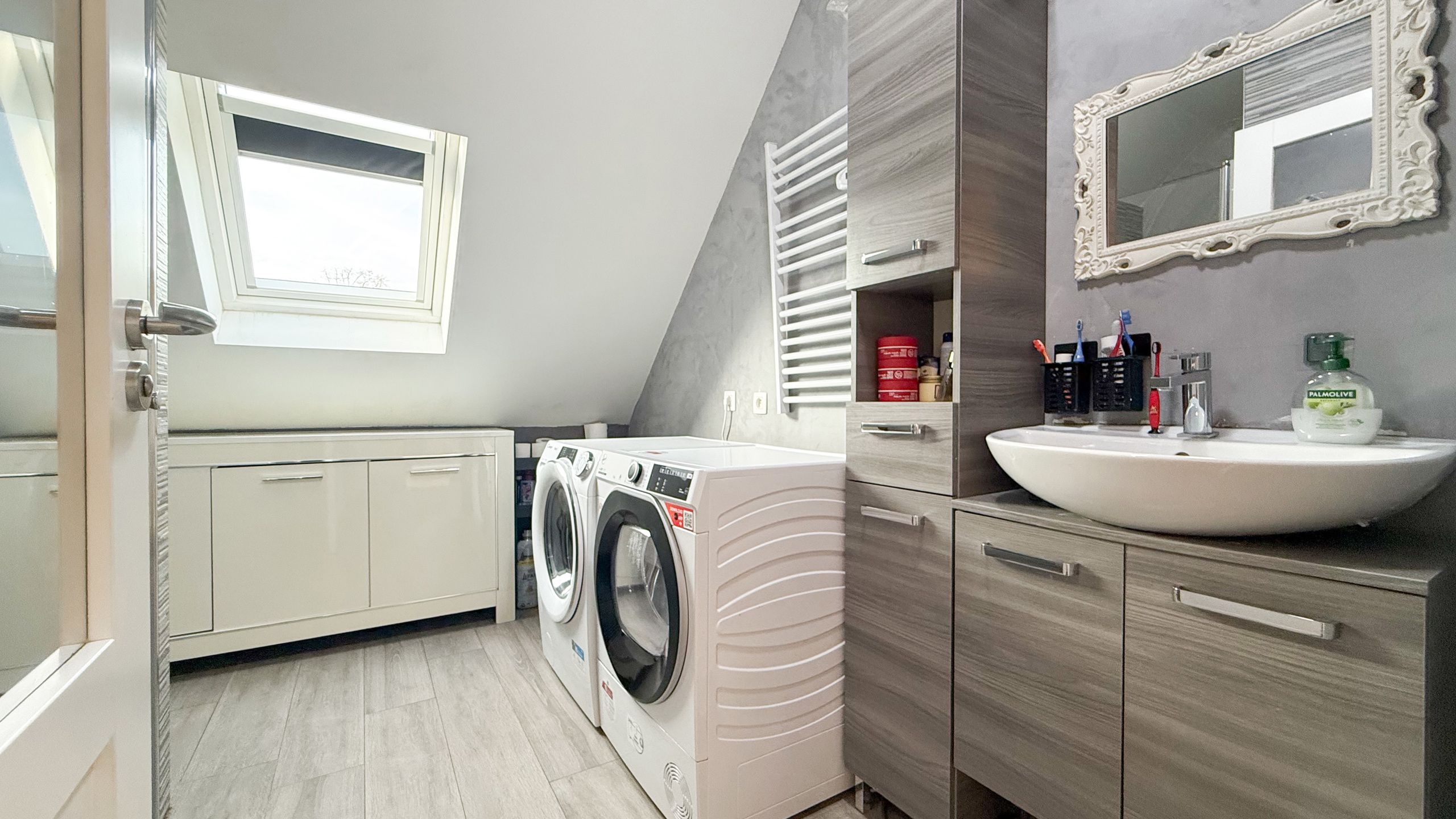 Ruim instapklaar duplex app in Paal, 108m², 3 slpks foto 28