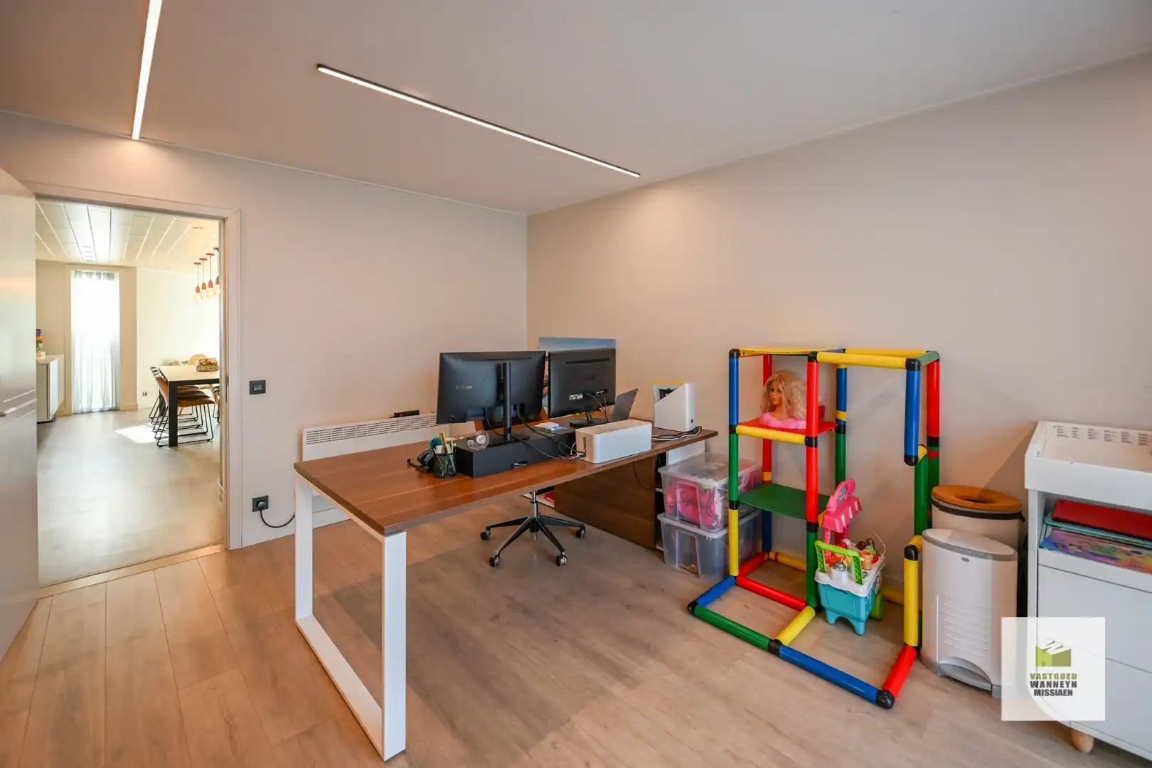 Instapklare, energiezuinige woning met 4 slaapkamers en kantoorruimte voor vrij beroep (21m2) foto 7