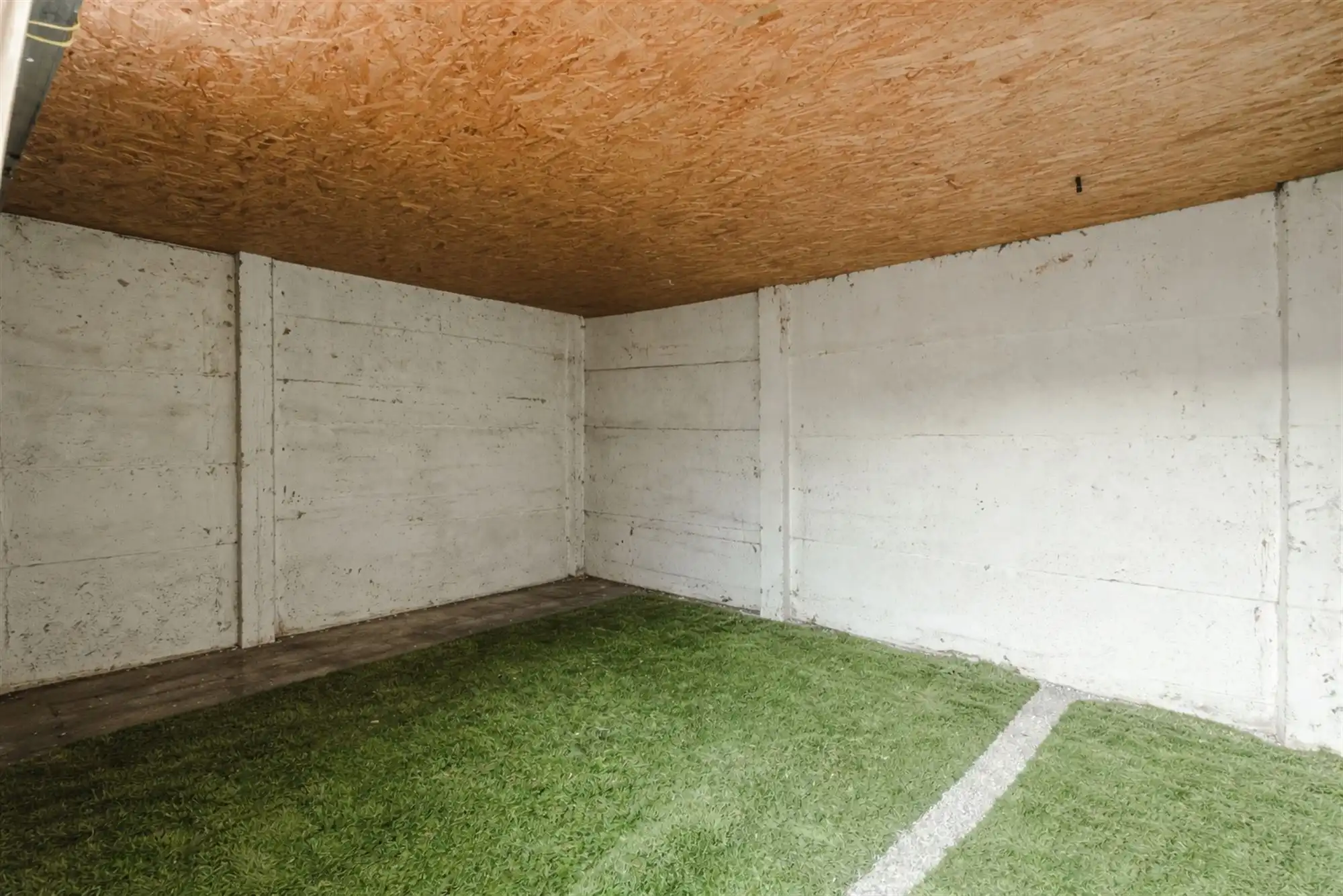 Gerenoveerde ruime gezinswoning met 4 slpks foto 20