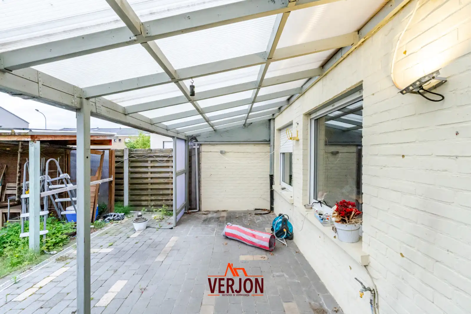 Woning met 3 slaapkamers op rustige locatie foto 10