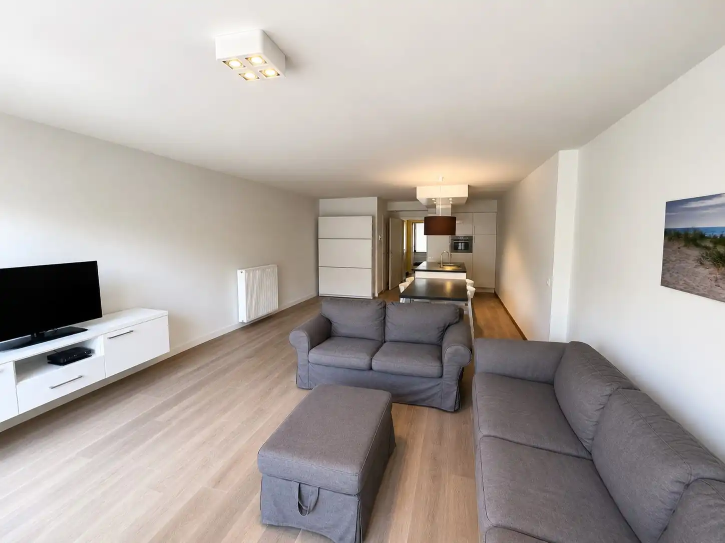 Charmant gelijkvloers appartement met privatieve tuin in het hart van De Haan. foto 3