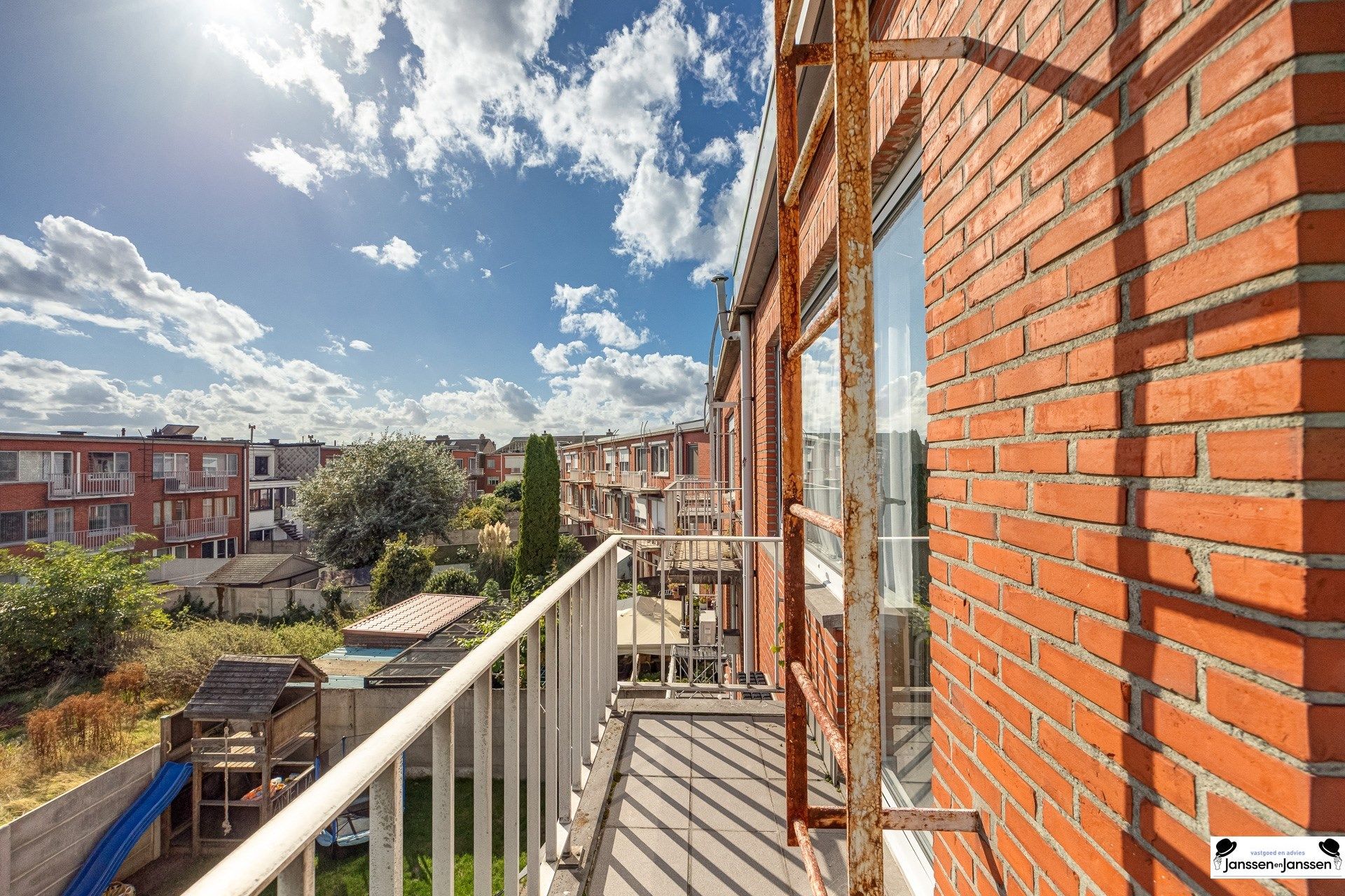 Instapklaar 2-slpk appartement Deurne-Zuid foto 13