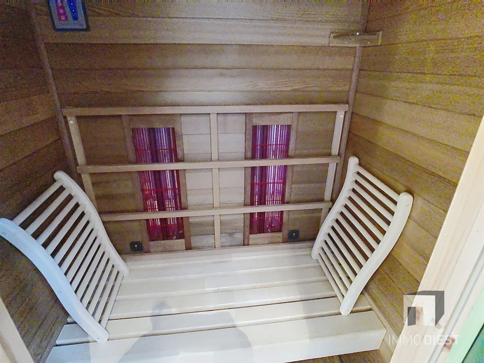 Ruime woning met 4 slaapkamers foto 14
