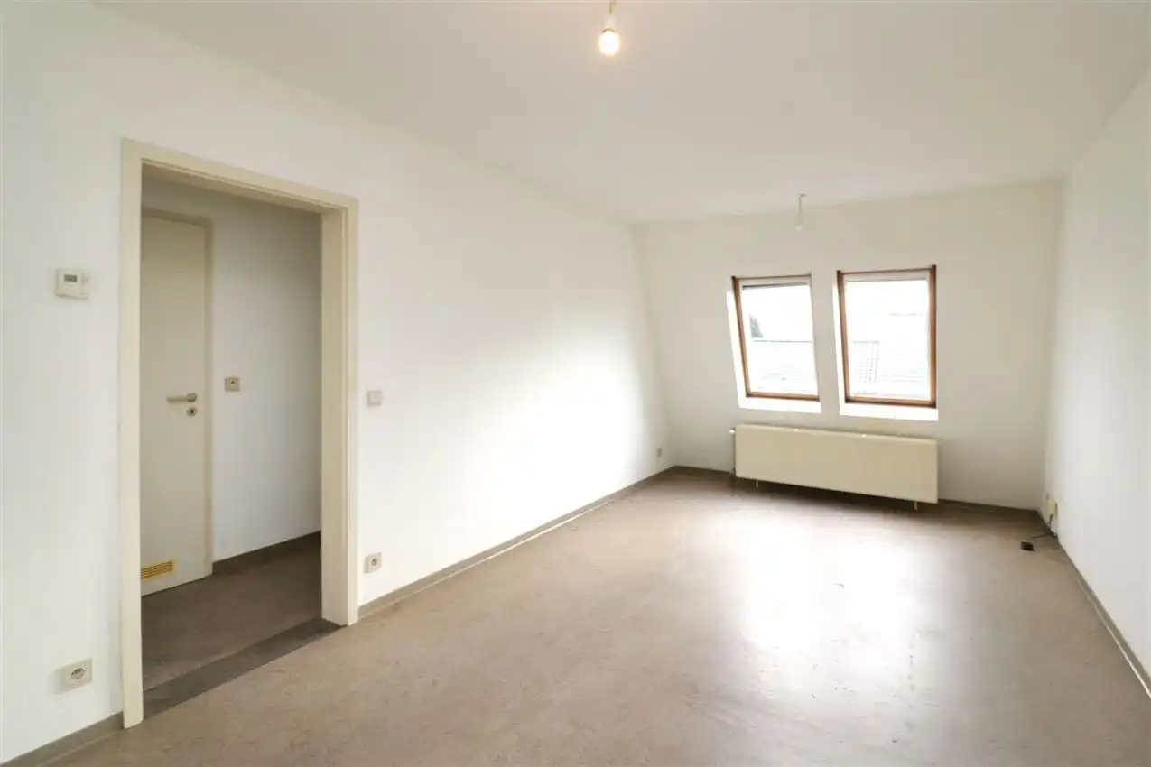 App. met één slaapkamer, autostaanplaats, nabij centrum foto 2