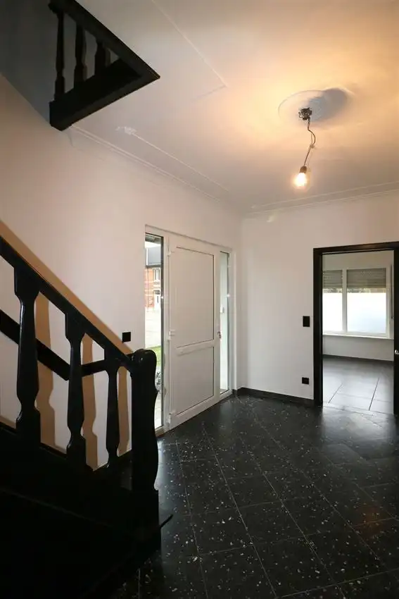 Villawoning, nabij station, 3 slpk., mooie omgeving, instapklaar foto 7