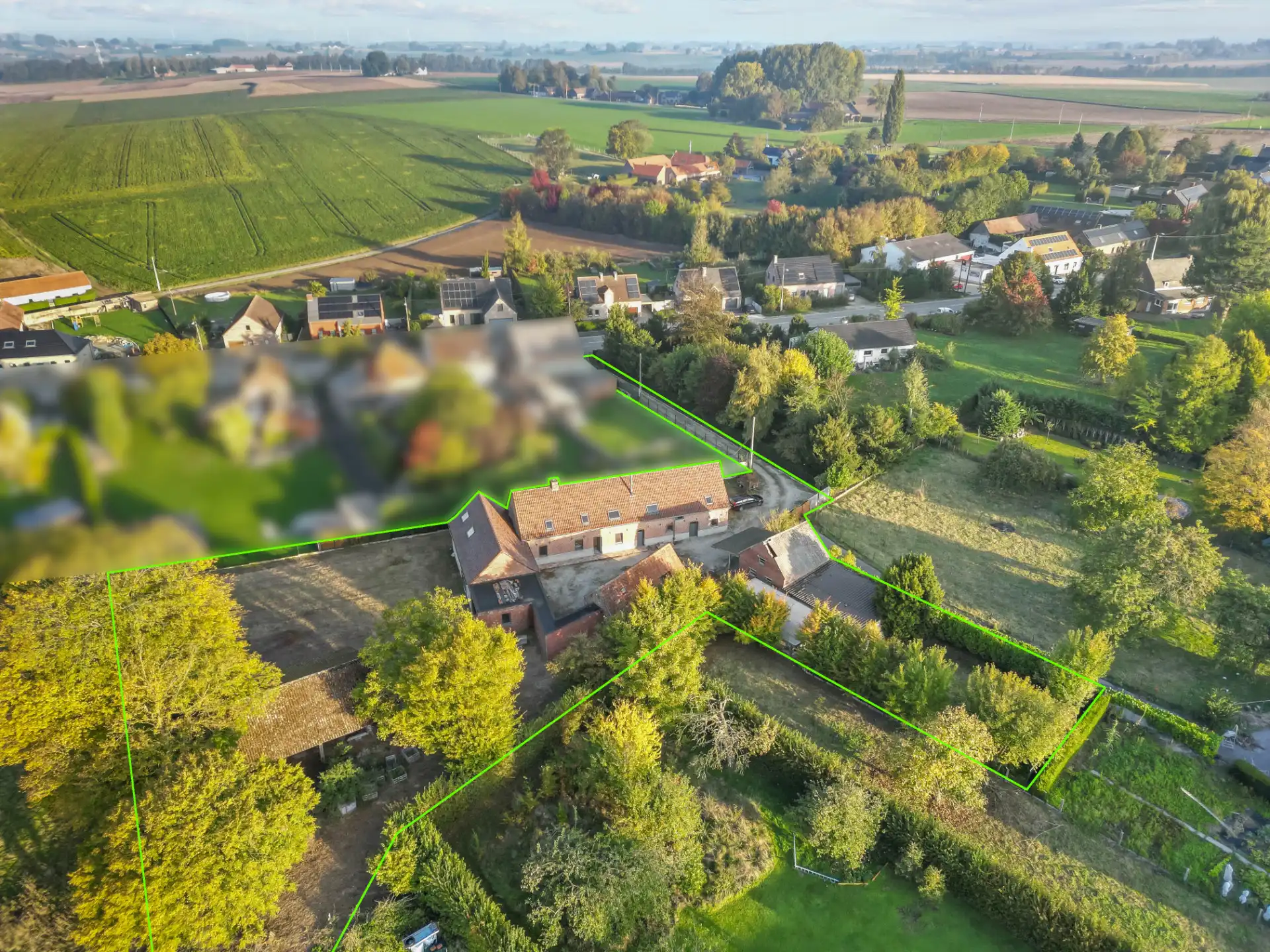Deels gerenoveerde fermette op toplocatie! foto 3