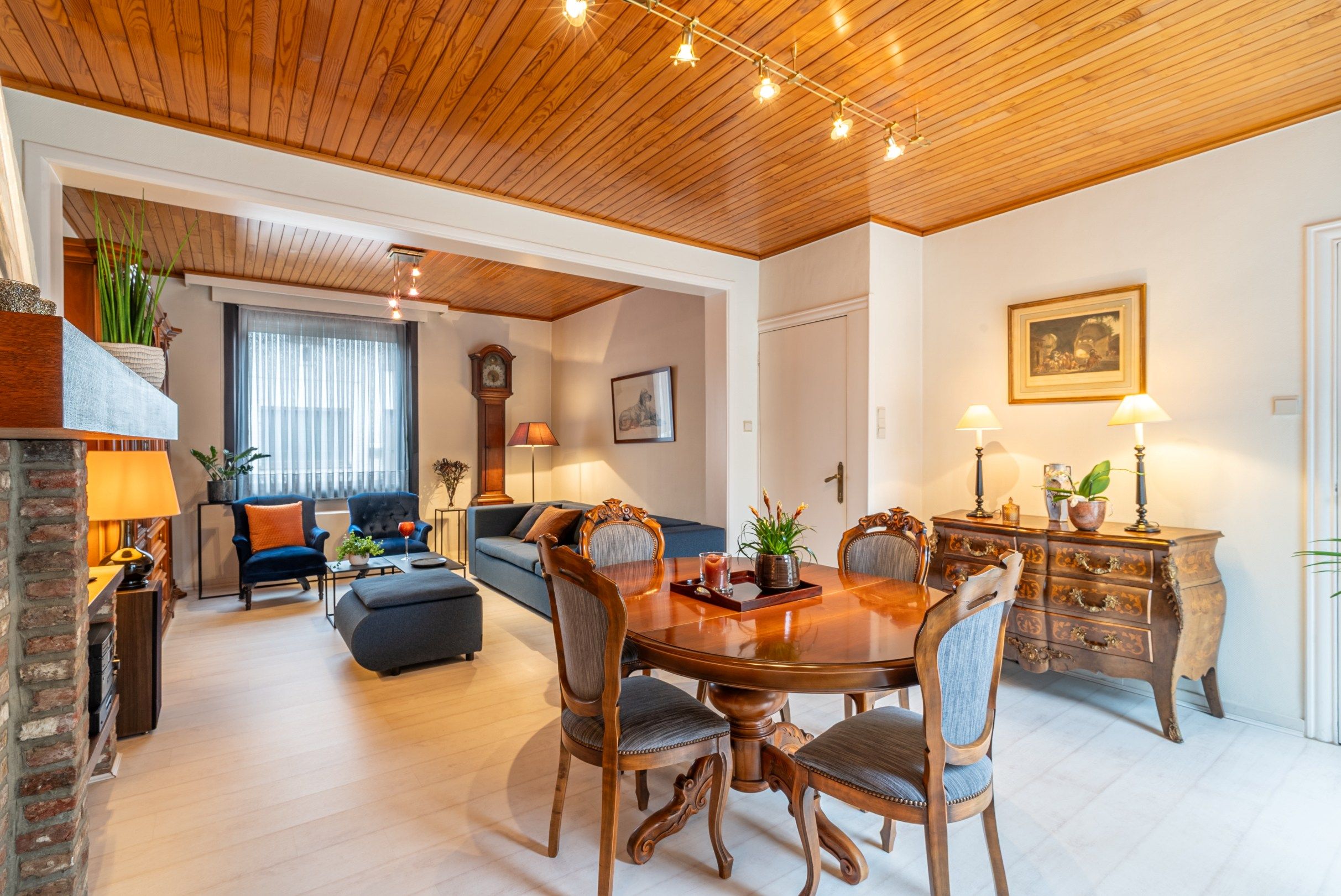 Verzorgde woning met tuin foto 2