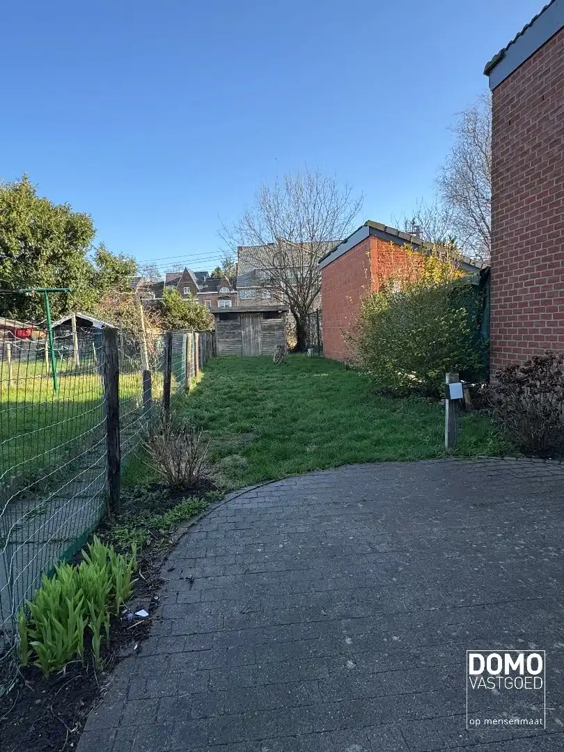 Woning met tuin, garage en 2 slaapkamers op wandelafstand van het centrum van Hasselt foto 15