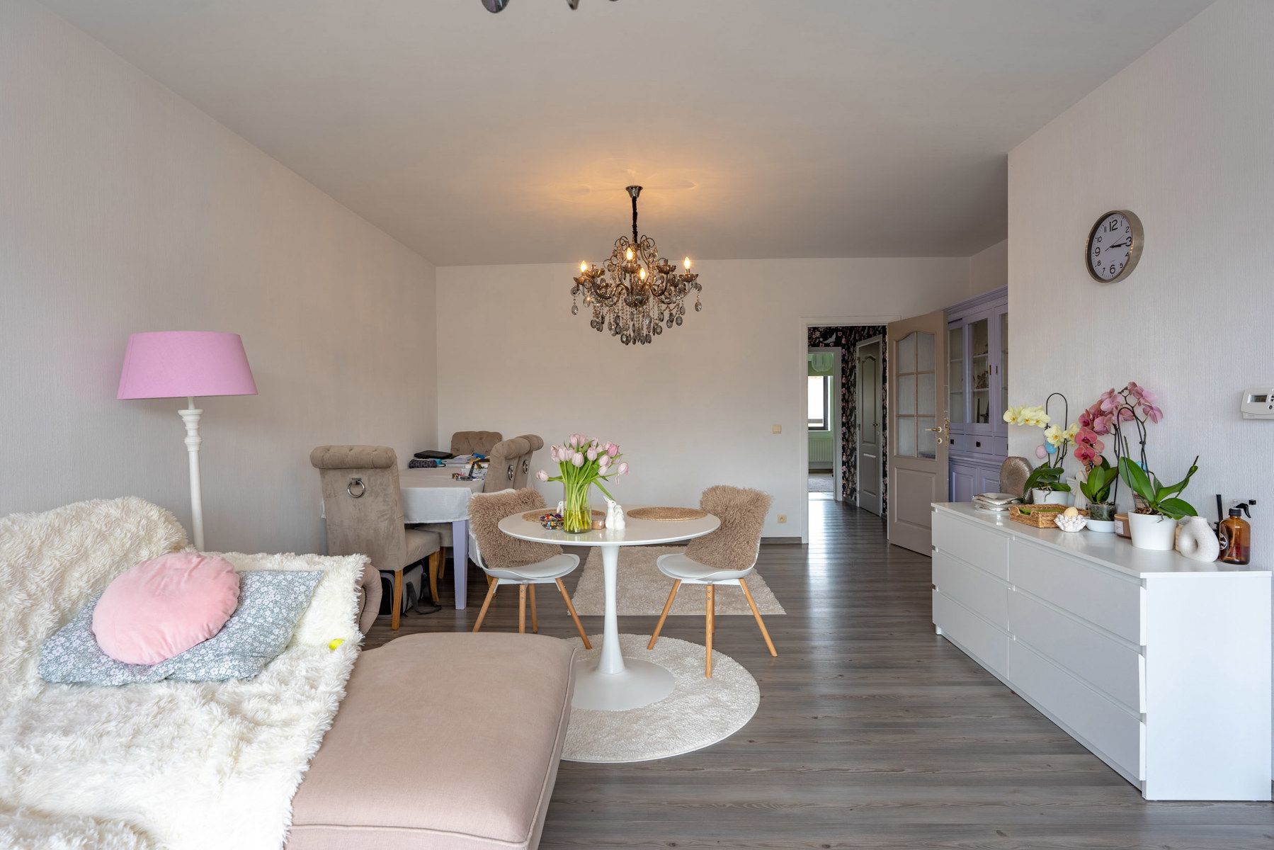 Verzorgd appartement op de 2e verdieping, met terras en garage! foto 8