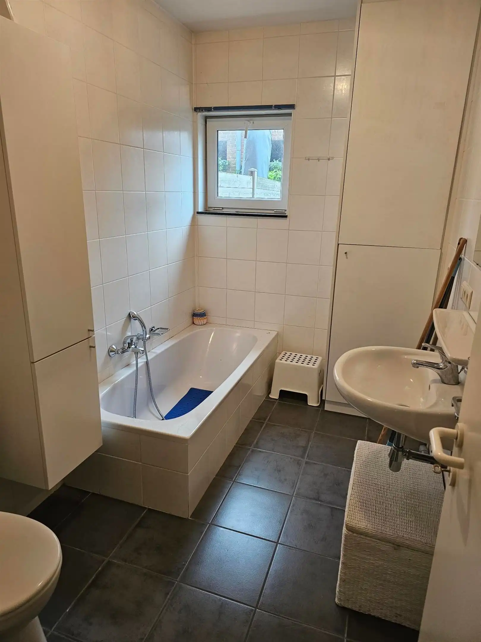 Gezellig gelijkvloers appartement met groot terras en één slaapkamer. foto 6