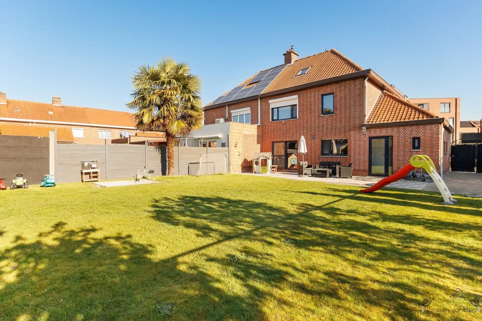 halfopen bebouwing met 3 slpkmrs & tuin foto 7