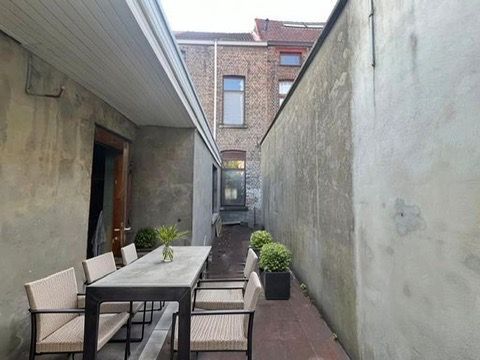 Huis met 4 slaapkamers en stadstuin foto 22