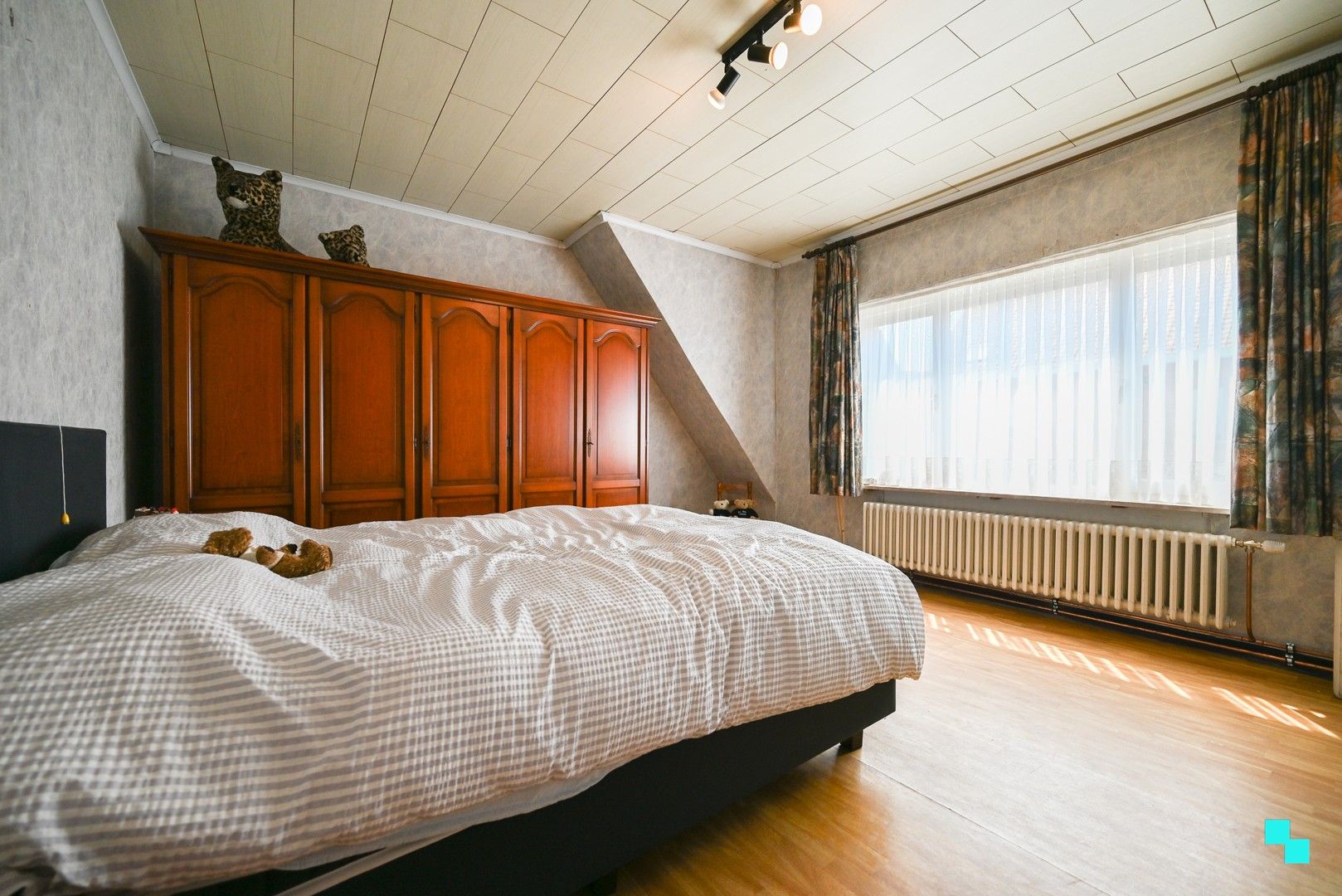 Gunstig gelegen woning met uitweg achteraan te Izegem foto 21