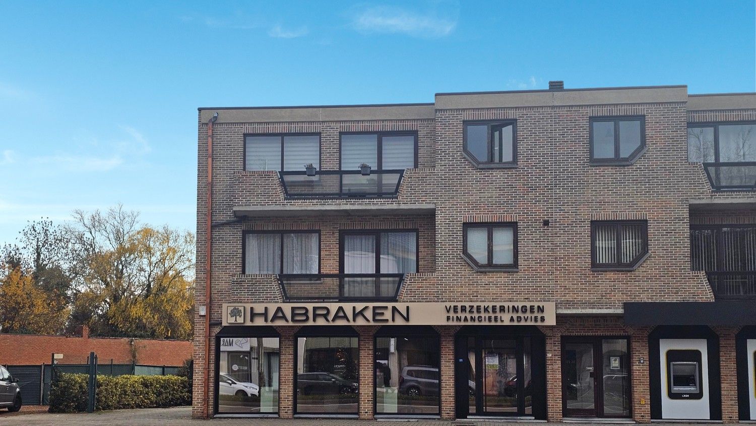 Commerciële ruimte te huur foto {{pictureIndex}}