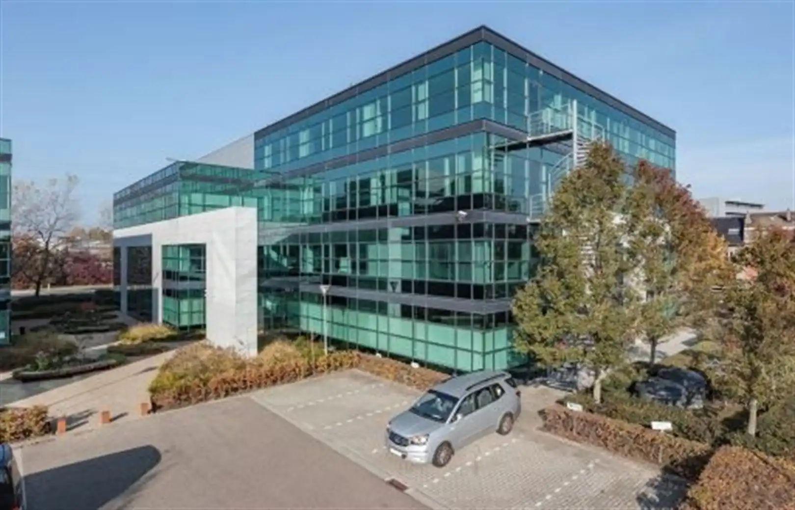 EVEREST: vanaf 330m² foto {{pictureIndex}}