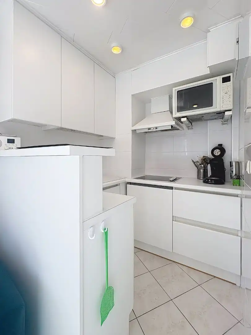 Charmante en zonnige studio te koop op toplocatie in Koksijde foto 9