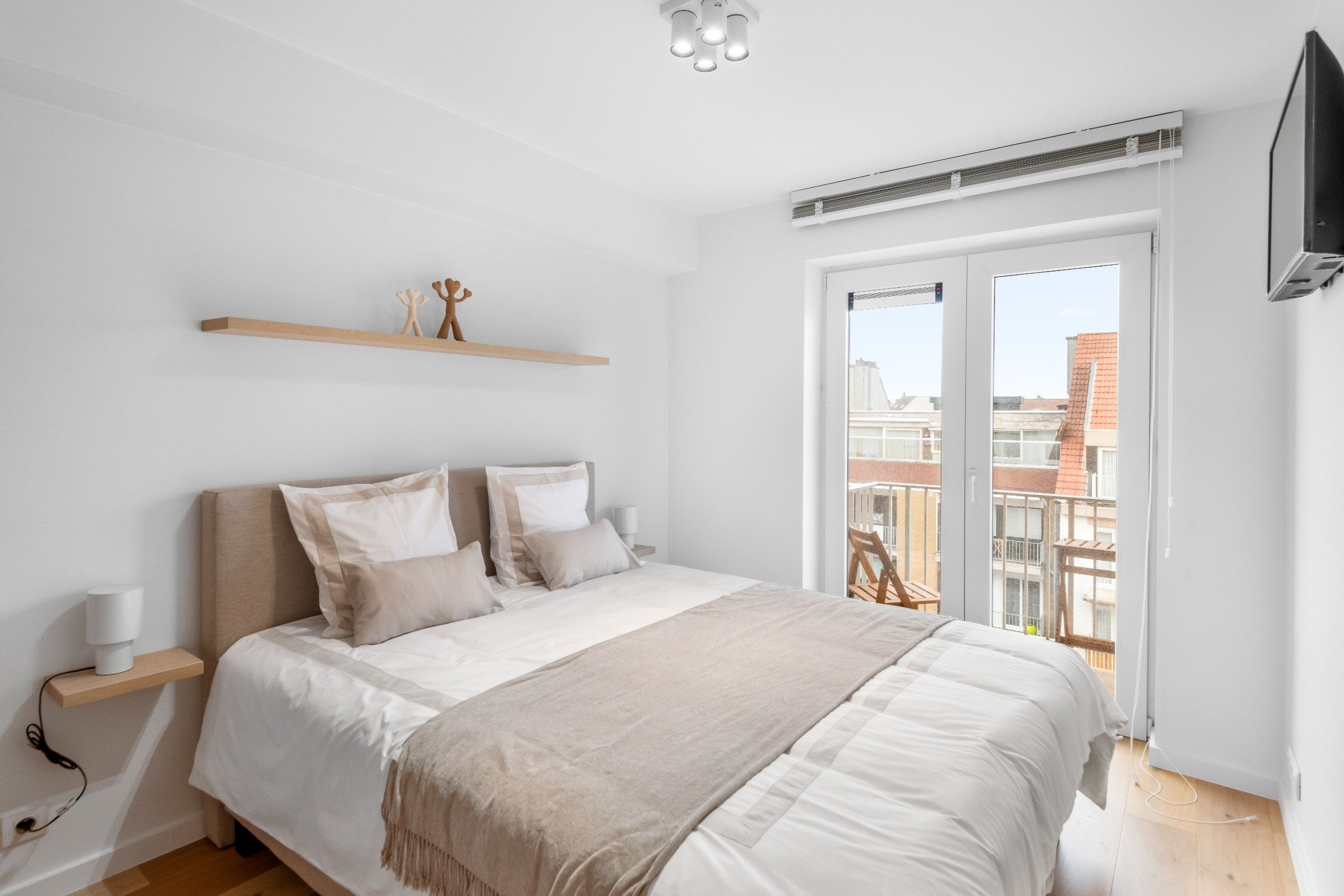 Instapklaar appartement met zuid-west oriëntatie gelegen in het centrum van Knokke. foto 11