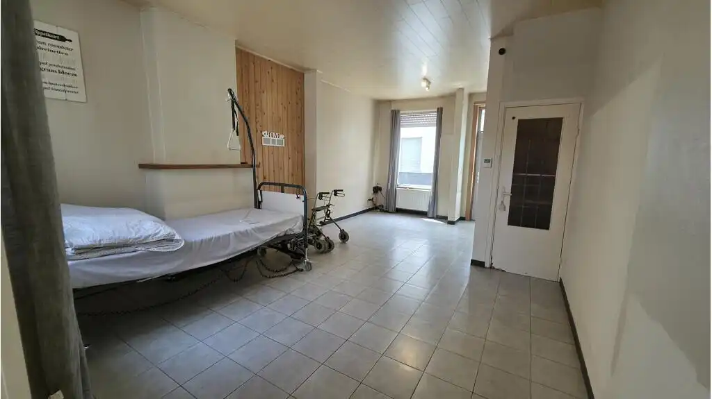 Comfortabele 3-slaapkamerwoning met Terras te koop in Brugge foto 3